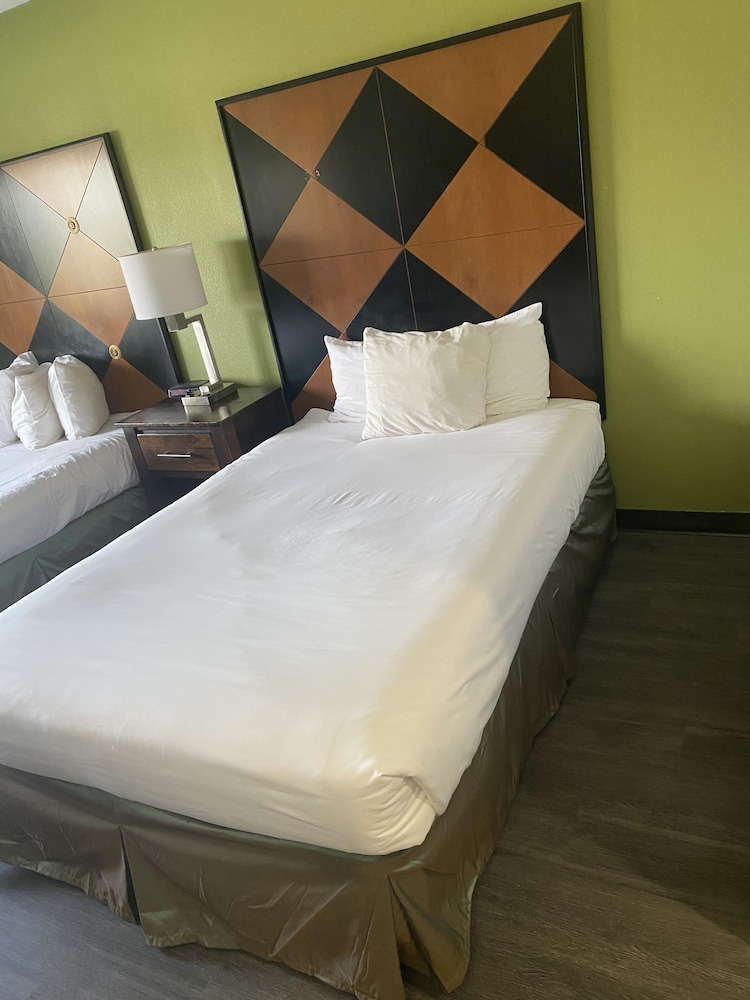 Inn America Lewiston - photo 18