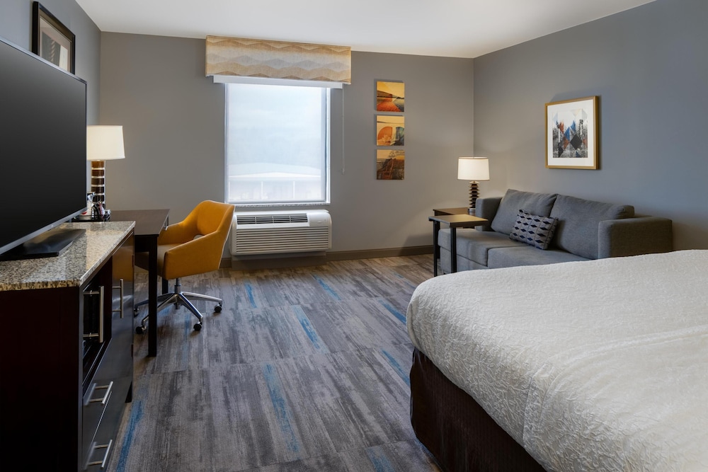 Hampton Inn Seneca Falls - photo 15