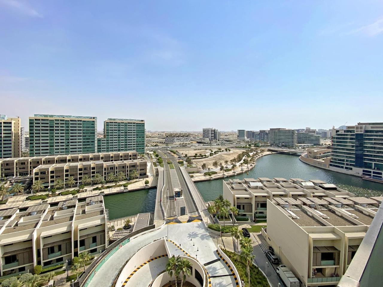 Elegant 2BR Retreat Muneera Island — 4-Star Luxury Hotel in Abu Dhabi, United Arab Emirates