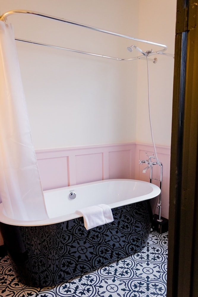 Speakeasy Suites - photo 30