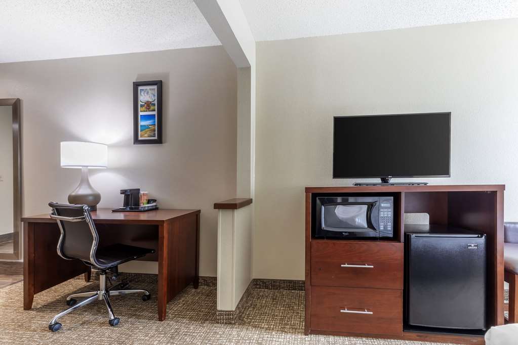 Comfort Inn & Suites Temple Medical Center - photo 35
