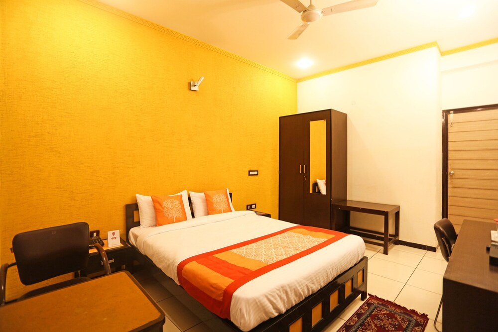 Oyo 5528 Dlf Phase 4