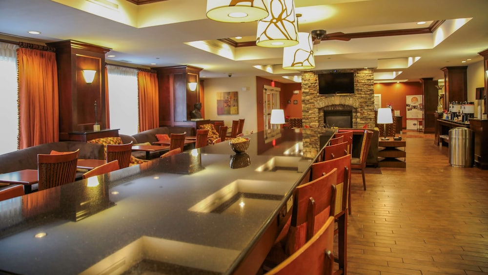 Hampton Inn Matamoras Milford - photo 26