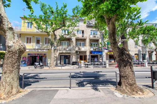 Charming apartment in Omiš city centre — 4-Star Luxury Hotel in Omis, Croatia