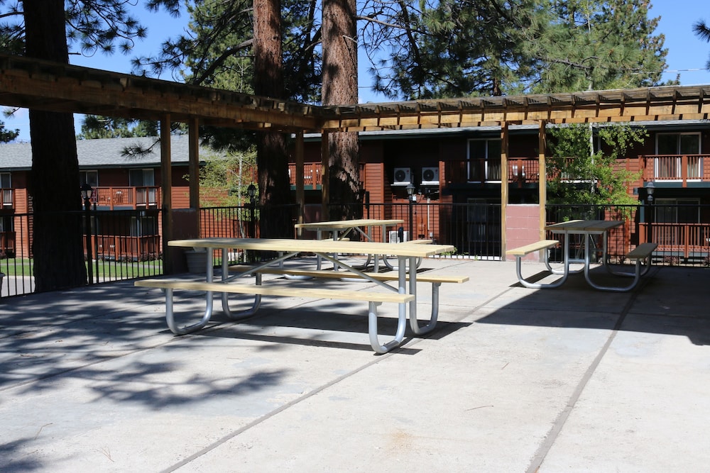 Bluelake Inn at Tahoe - photo 20