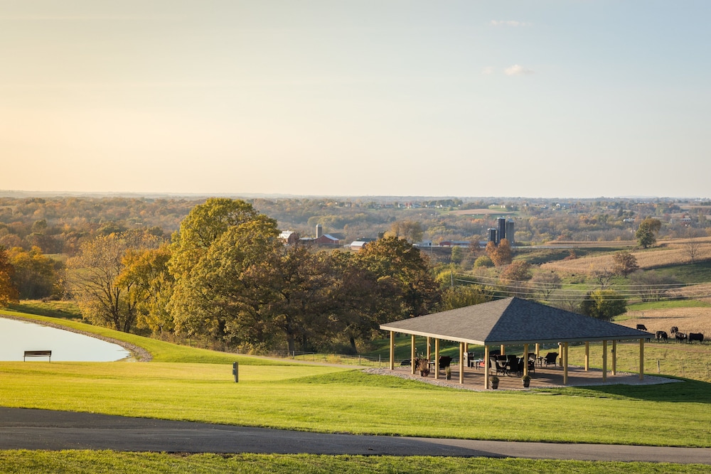 Lefevre Inn and Resort - photo 47