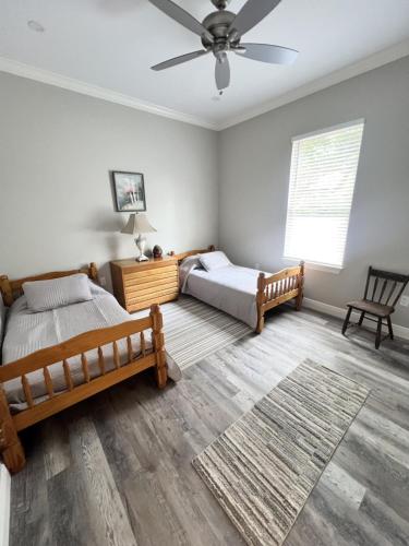 Walk or Bike Ride to beach and Centrally located in Gulfport, United States