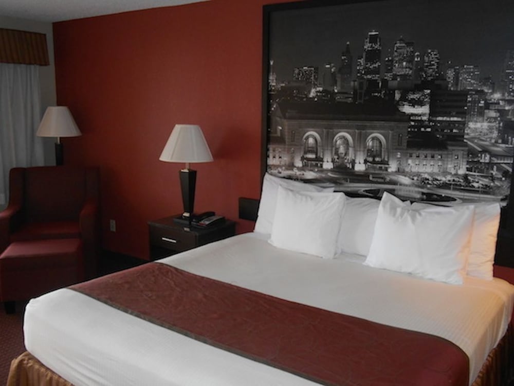 AmeriStay Inn - photo 7