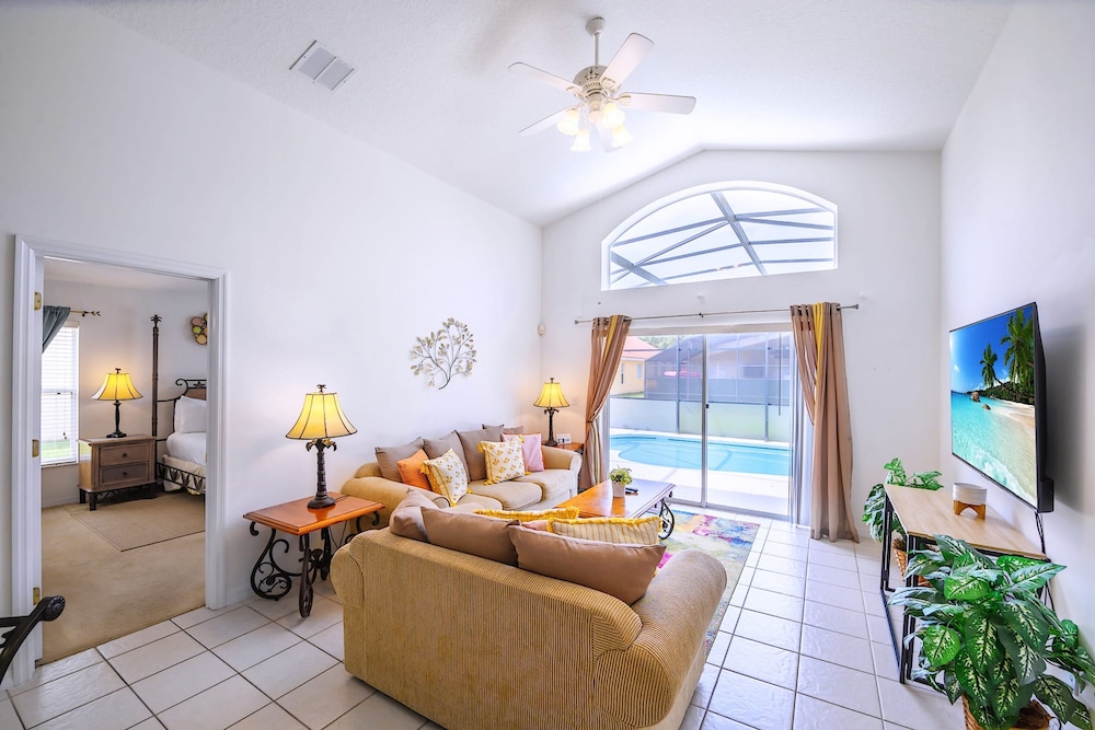 4BR Family Resort Home Private pool & Games Room - photo 18