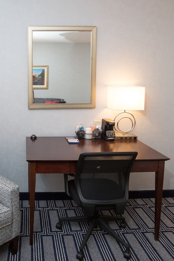 Hampton Inn & Suites Providence Downtown - photo 18
