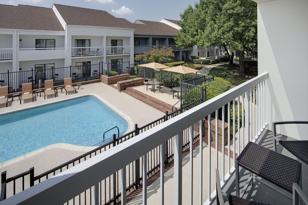 Courtyard by Marriott Addison Midway - photo 38