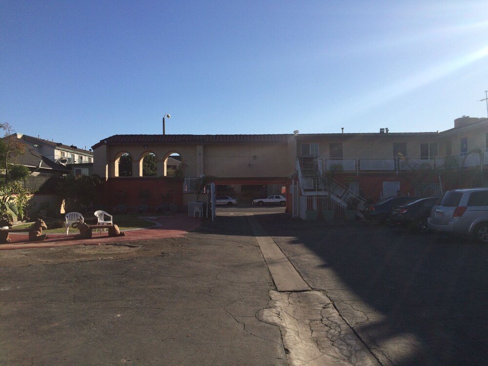 Long Beach Motel - photo 42