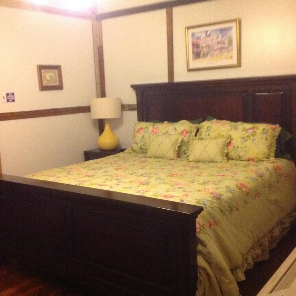 The Main Street Hotel - photo 34