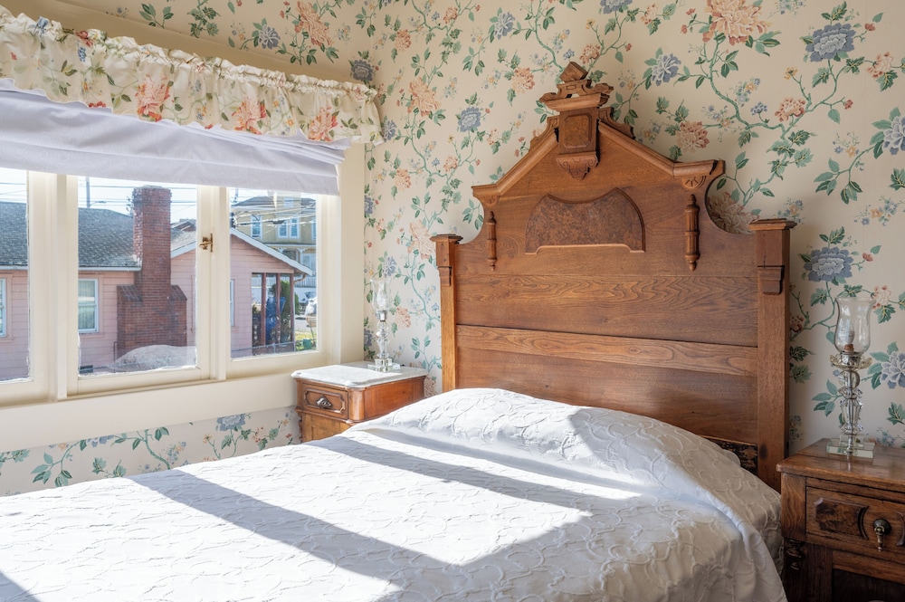 Martine Inn - photo 45