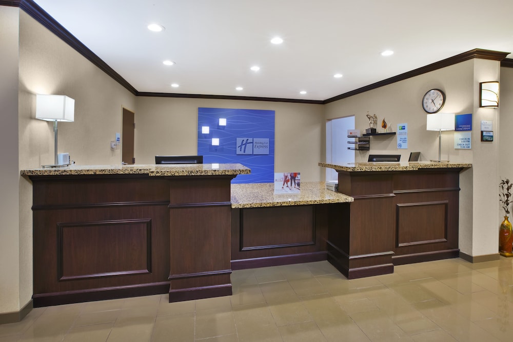 Holiday Inn Express & Suites Washington Meadow Lands by IHG - photo 41