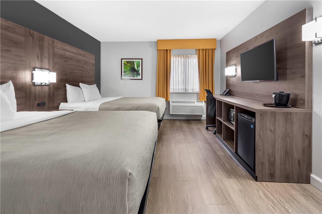 Quality Inn & Suites Raleigh Durham Airport - photo 14