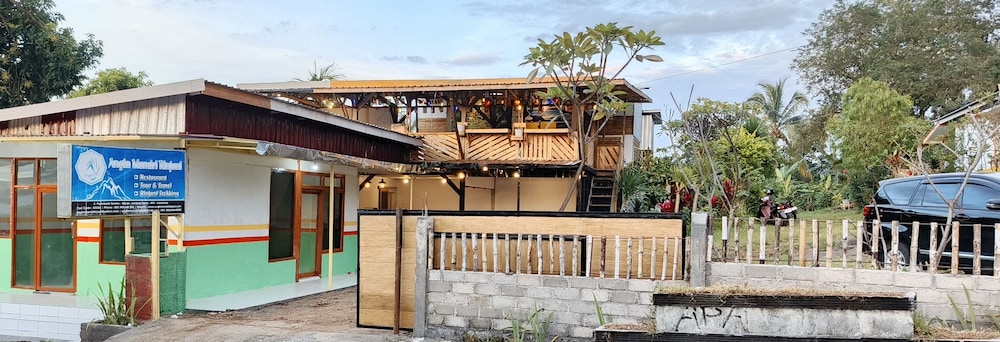 Angin Mamiri Rinjani Cottages And Resto — Bayeuen