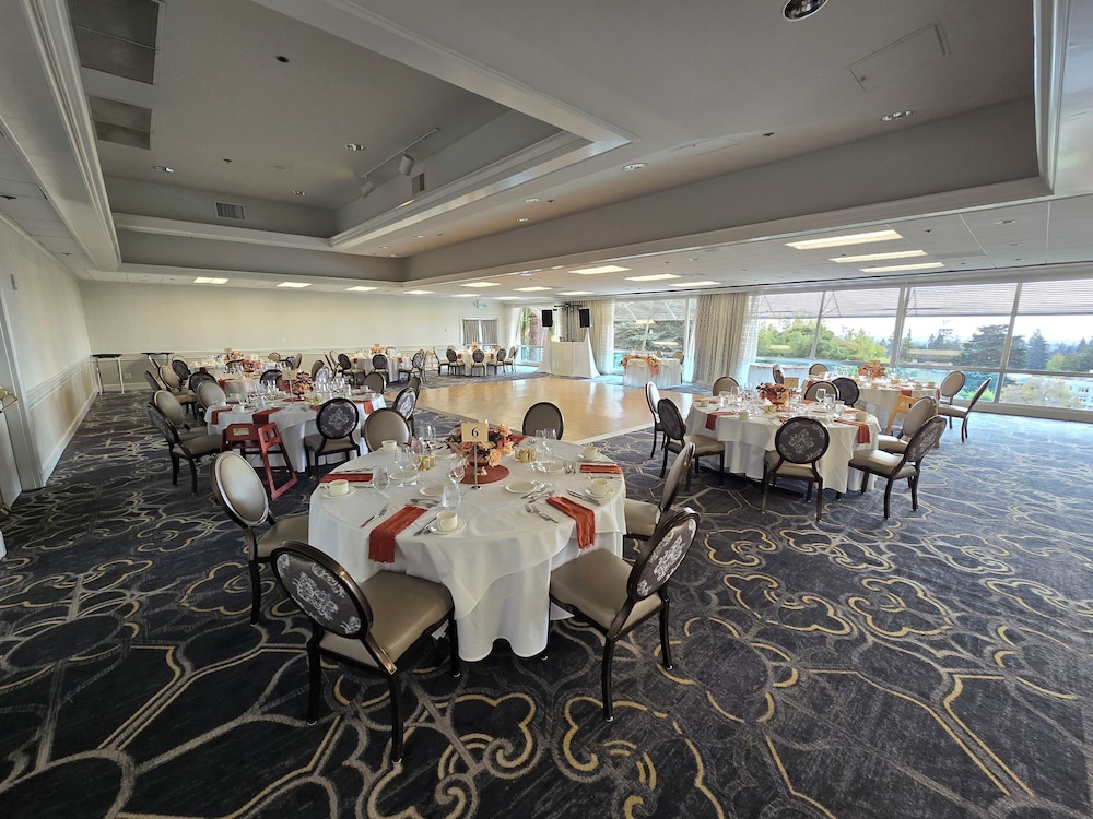 Claremont Club & Spa A Fairmont Hotel - photo 128