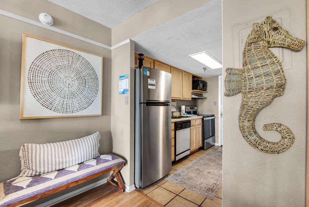 Islander Beach Resort 305 - photo 18