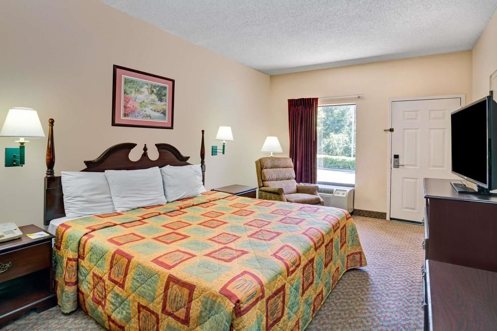 Days Inn Chapel Hill - photo 15