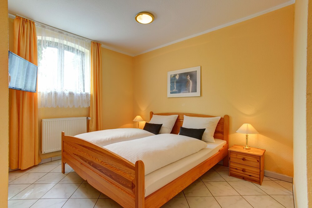 Gasthaus Hannover — 4-Star Luxury Hotel in Hannover, Germany
