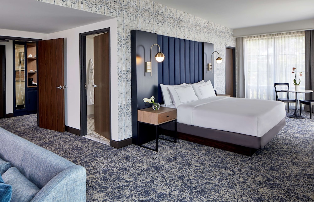 The Hamilton Alpharetta Curio Collection by Hilton - photo 18