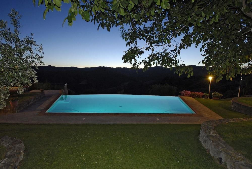 Typical Charming With Chianti View — hotel in Bucine
