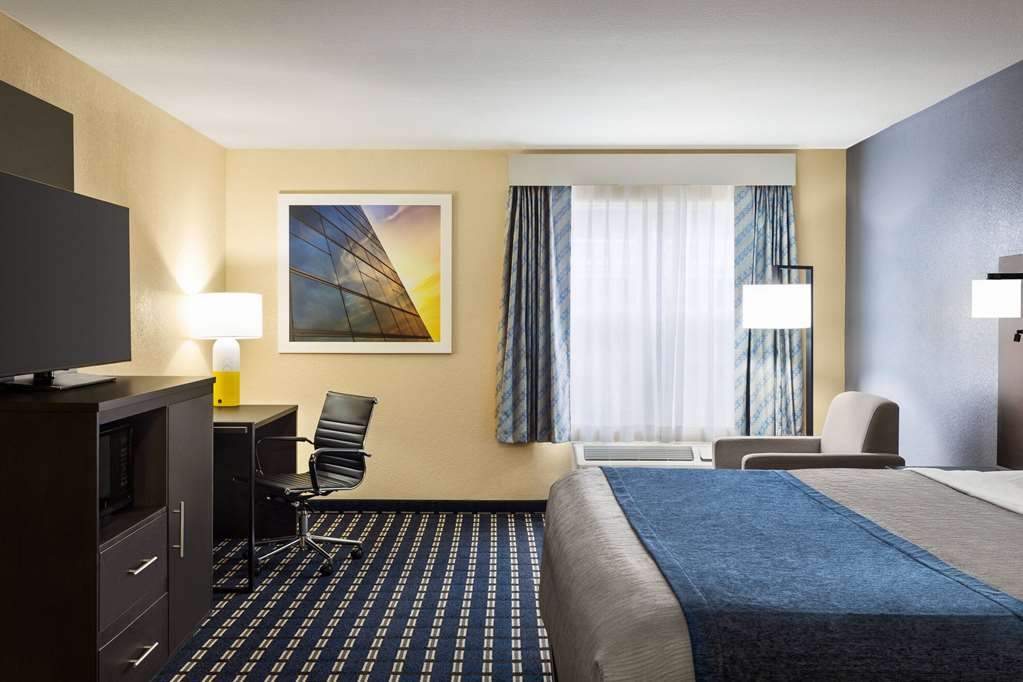 Days Inn by Wyndham Chillicothe - photo 29