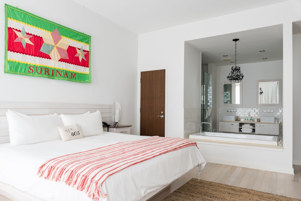 Bungalow Hotel - photo 17