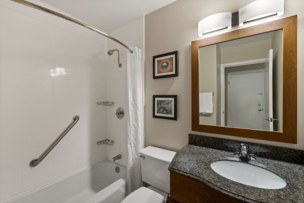 Comfort Inn On the Ocean - photo 47