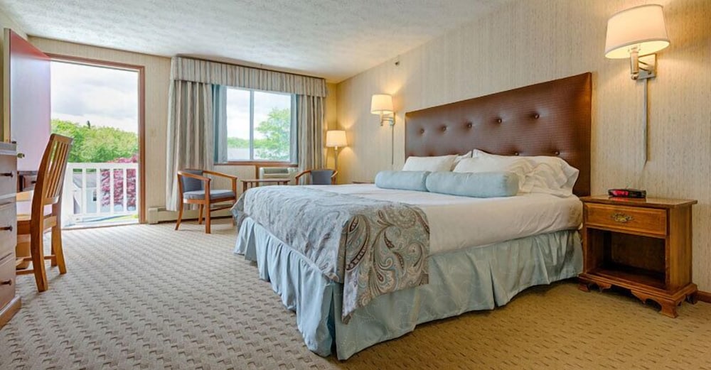 Rhumb Line Resort - photo 5