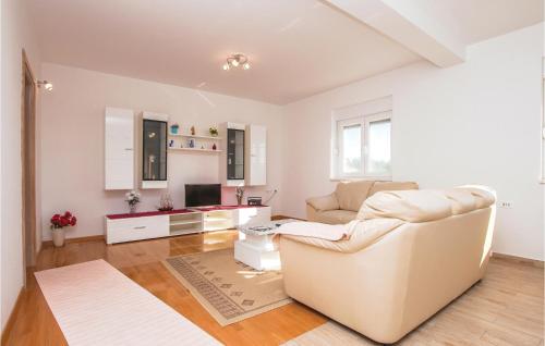 Four Bedroom Apartment In Sibenik — 4-Star Luxury Hotel in Sibenik, Croatia