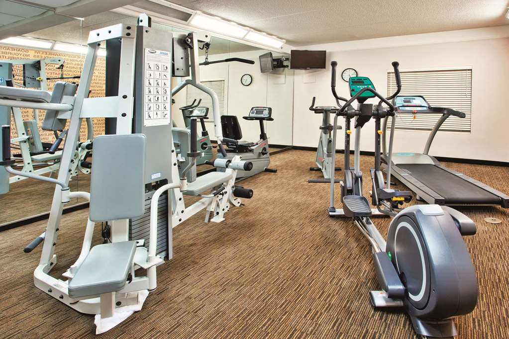 La Quinta Inn & Suites by Wyndham Winston Salem - photo 14