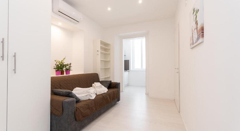 Hotel Del Bambino in Finale Ligure, Italy