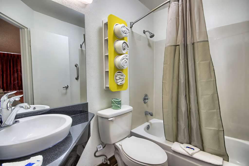 Motel 6 Columbus OH West - photo 17