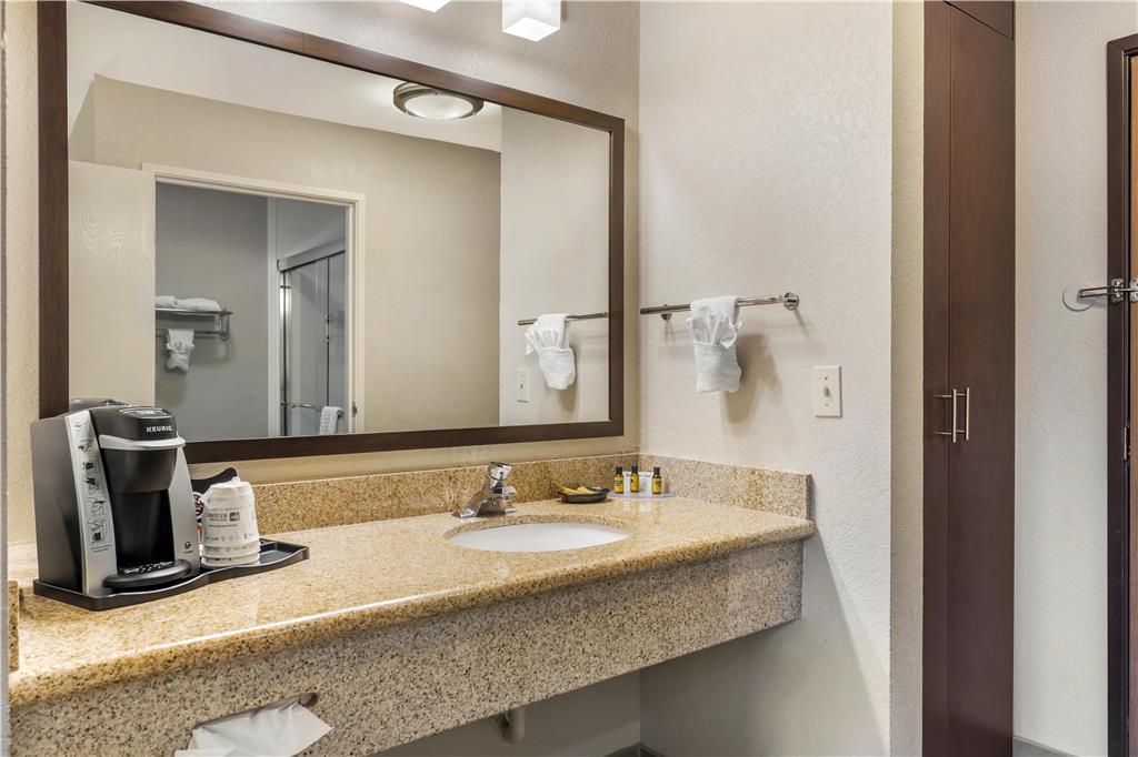 Best Western Plus Wenatchee Downtown Hotel - photo 28