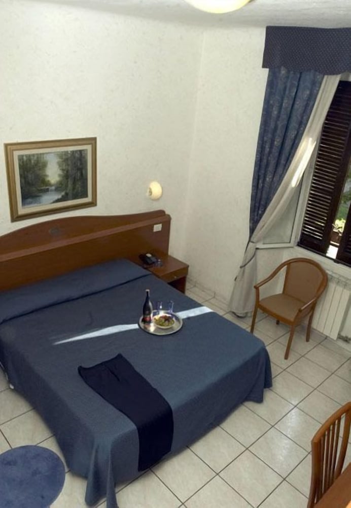 Arco Hotel - last minute hotel in Milan