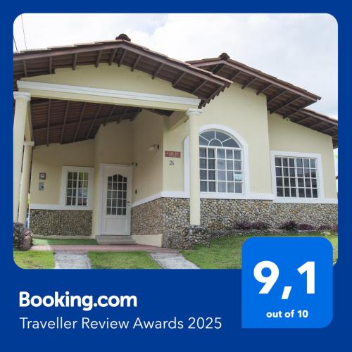 Casa estilo cabaña Villa Sol en Alto Boquete — 4-Star Luxury Hotel in Boquete, Panama