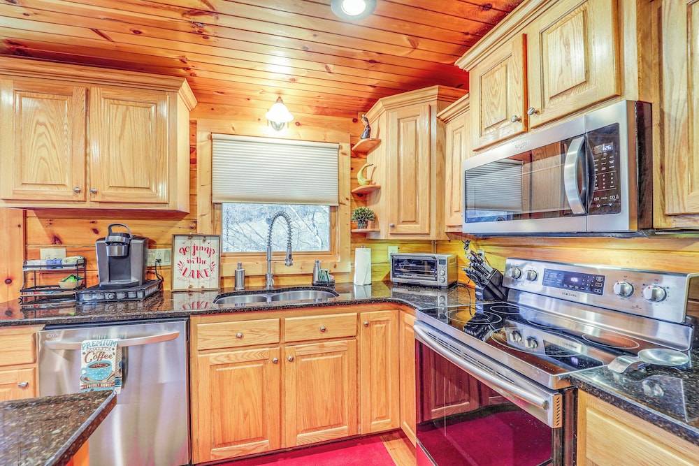 Waterfront Watauga Lake Home W Private Dock 19653127 — Butler
