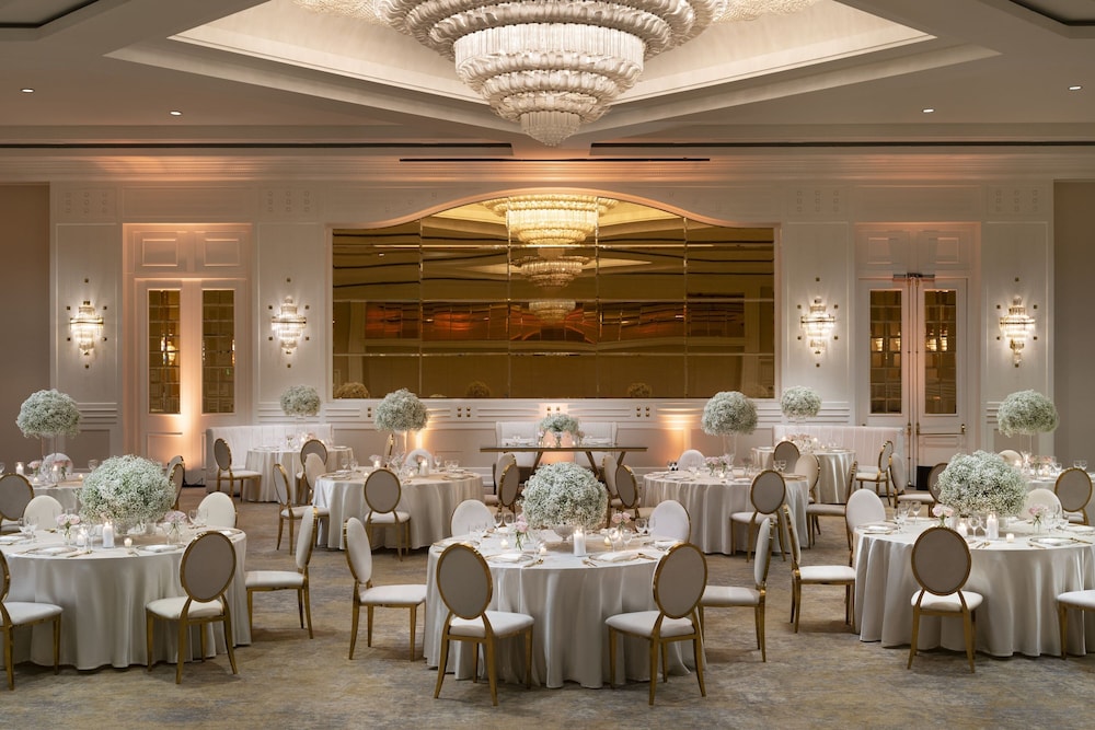 Sheraton Universal Hotel - photo 101