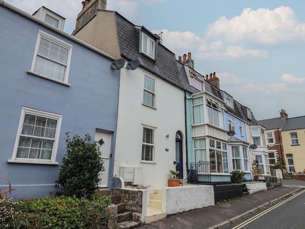Old Harbour Townhouse — 4-Star Luxury Hotel in Weymouth, United Kingdom