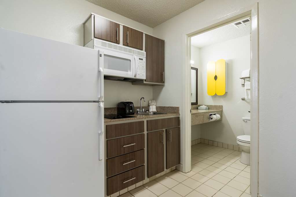 Studio 6 Plano TX Dallas Plano Medical Center - photo 16