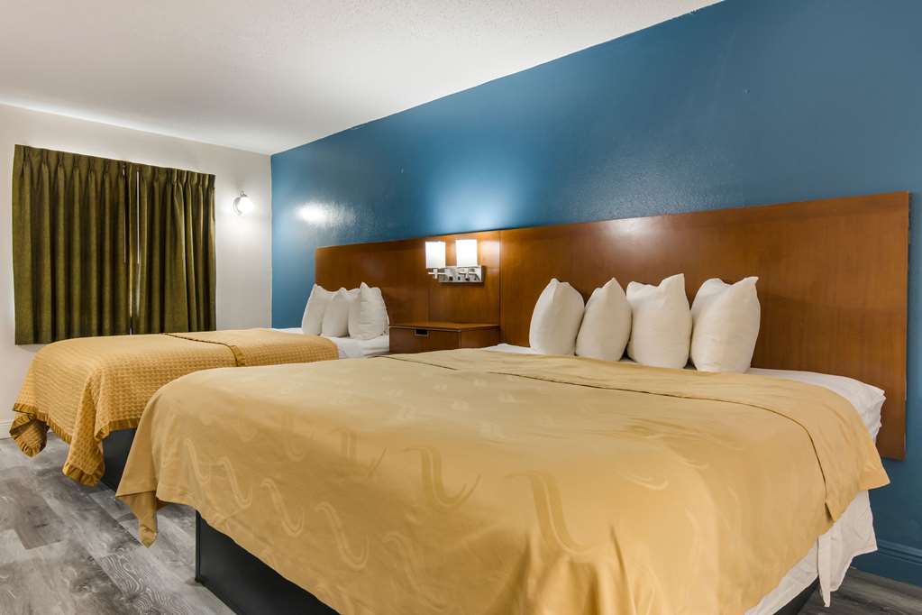 Rodeway Inn Broken Bow Hochatown - photo 16