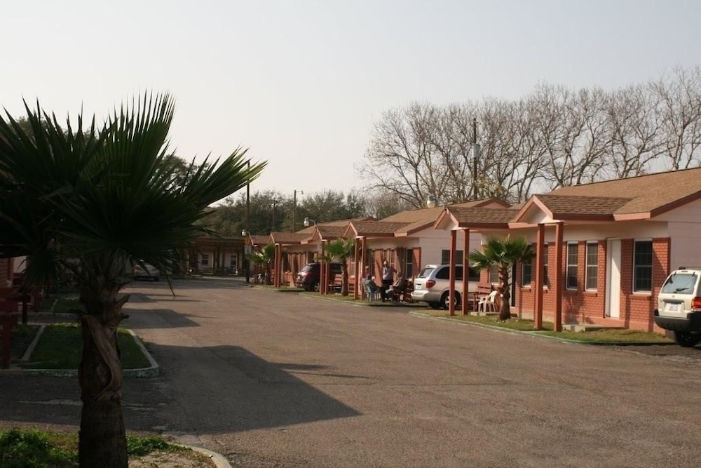 Bayfront Cottages - featured photo
