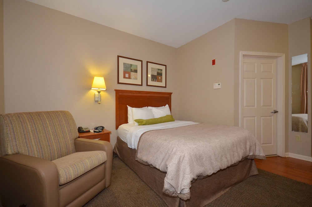 Candlewood Suites Clarksville by IHG - photo 6