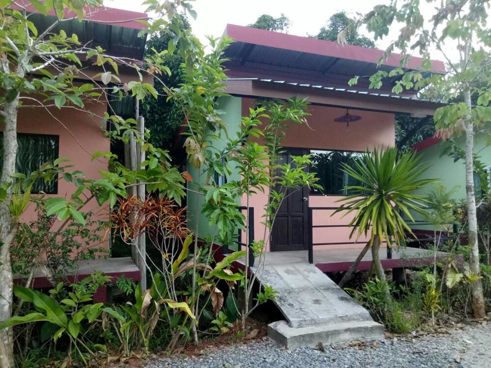 Suankafae Resort สวนกาแฟรีสอร์ท - last minute hotel in Surat Thani