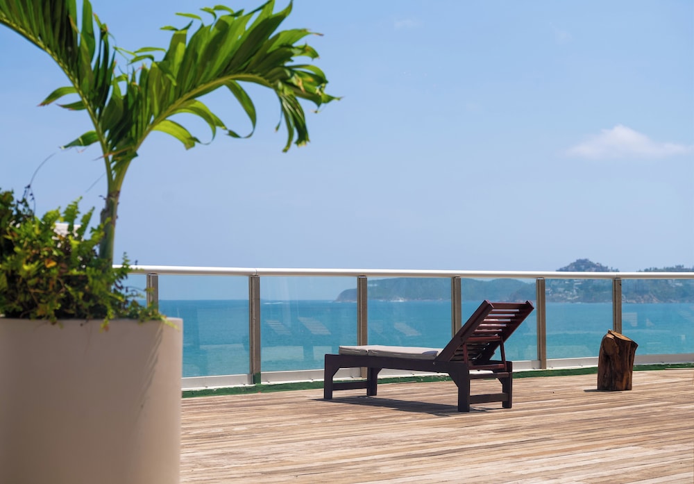 Sundeck