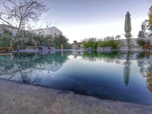 Picturesque Villa in Santo António das Areias with Private Pool — 4-Star Luxury Hotel in Marvao, Portugal