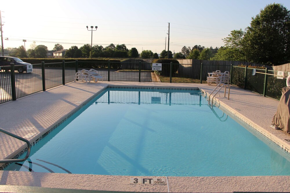 Jameson Inn Perry - photo 11