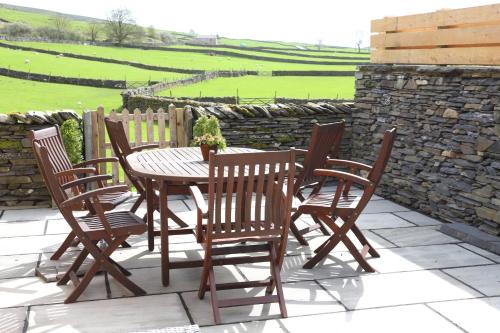 Meadow View near Settle. Short walk to food pub